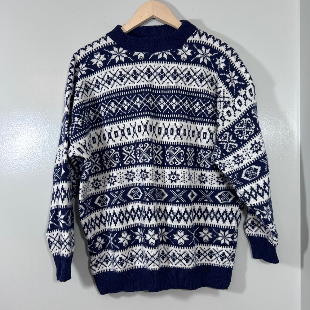 Vintage American Pride Navy White Fair Isle Snowflake Knit Sweater USA Made M L